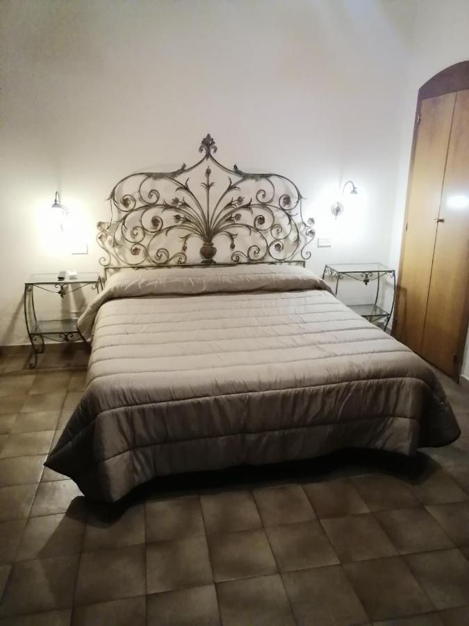 Hotel De Rossi Bari Esterno foto