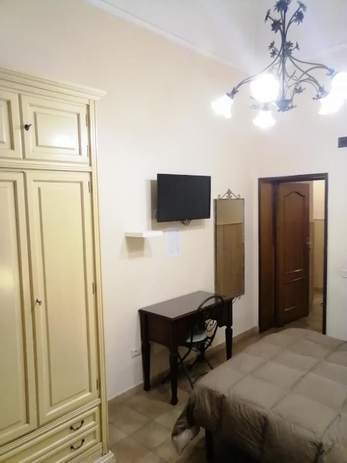 Hotel De Rossi Bari Esterno foto